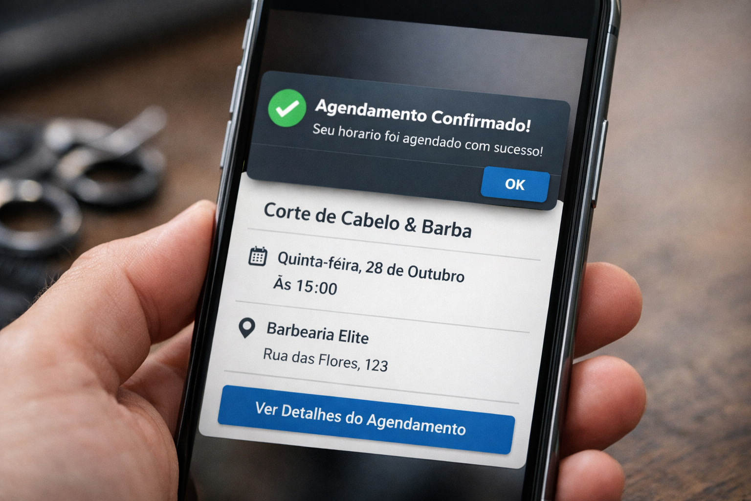 Notificação de confirmação de horário em smartphone com interface de sistema de barbearia
